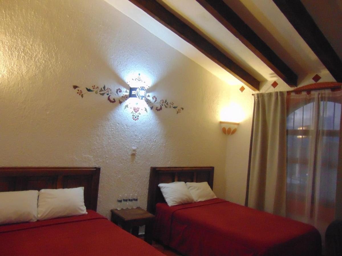 La Casa De La Abuela Hotel San Cristobal de las Casas Bagian luar foto