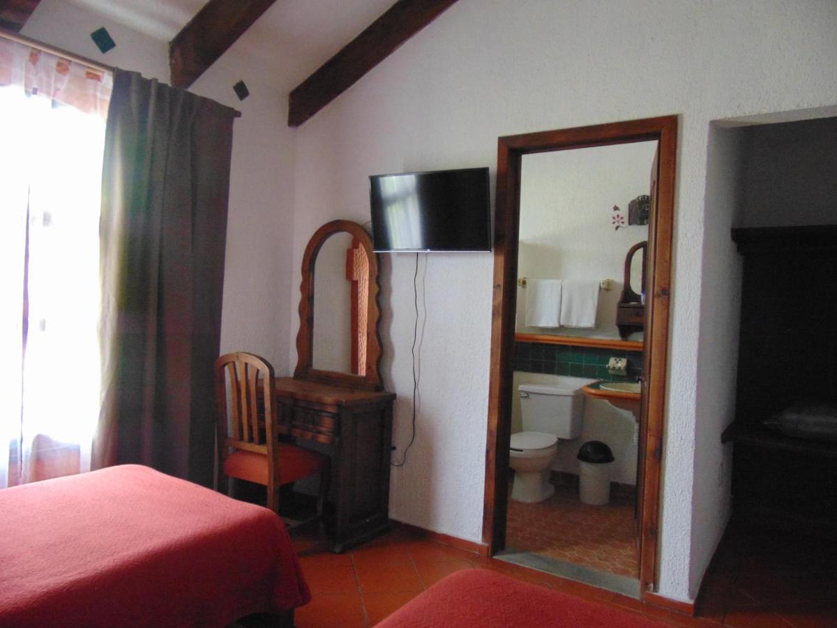 La Casa De La Abuela Hotel San Cristobal de las Casas Bagian luar foto